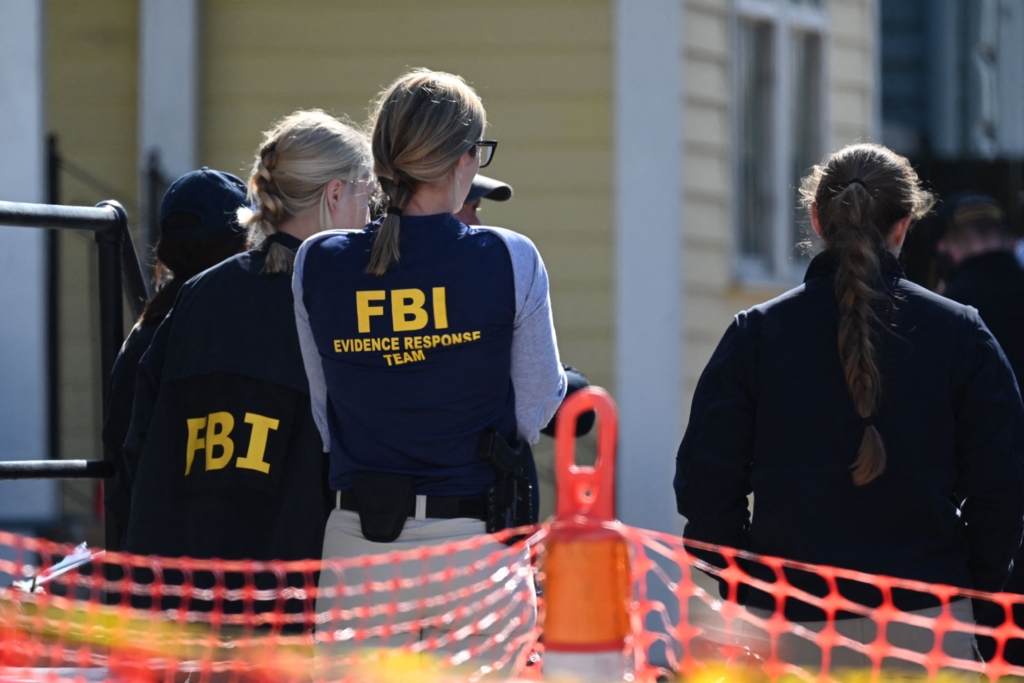 Operațiune coordonată de DIICOT și FBI: Spălare de bani din SUA în România și fraude vamale