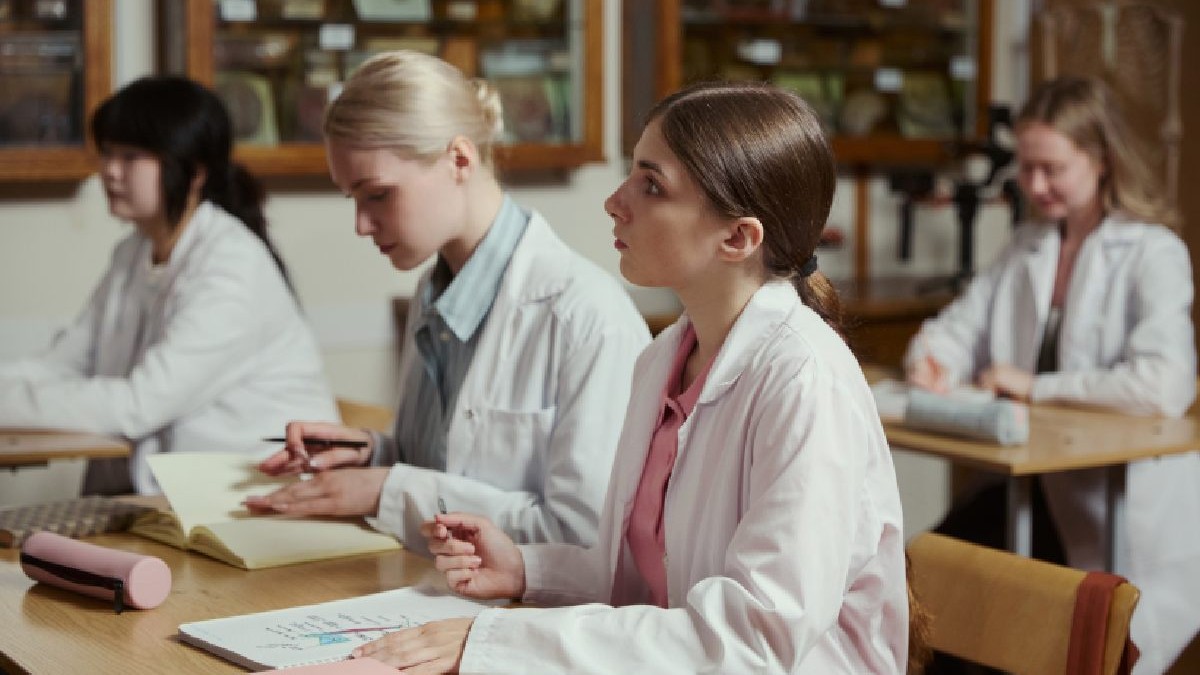 Scandal în medicina românească: Rezidenții contestă examenele de specialist după rate masive de promovare