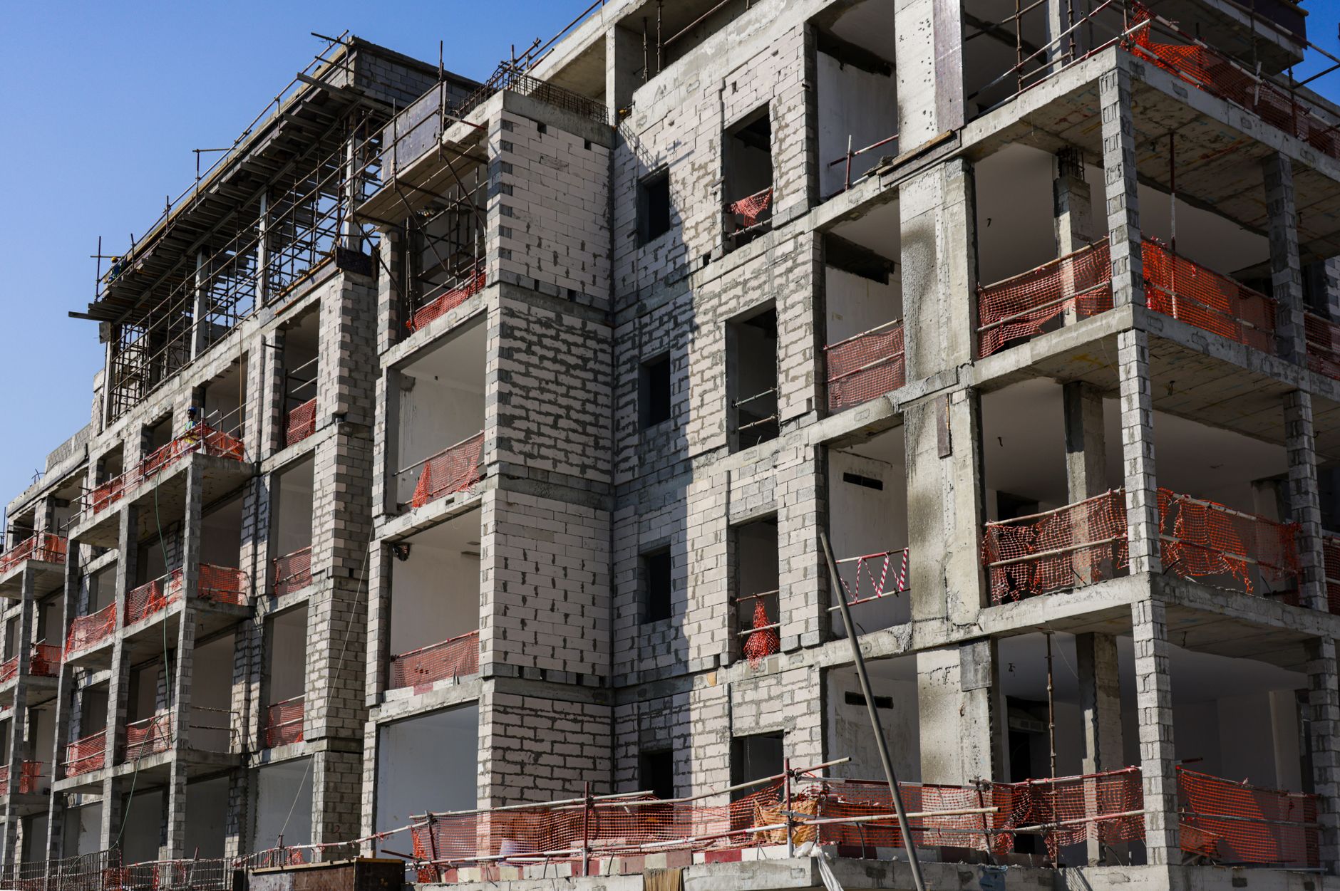 Decizie definitivă la Curtea de Apel: Apartamentele Nordis din Mamaia ies de sub sechestru asigurător