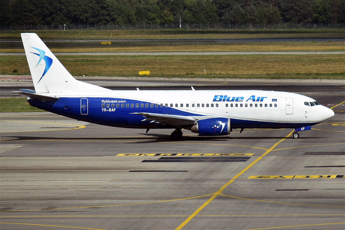 Cine deține avionul Blue Air transformat în atracție de agrement: conexiuni politice și contracte publice