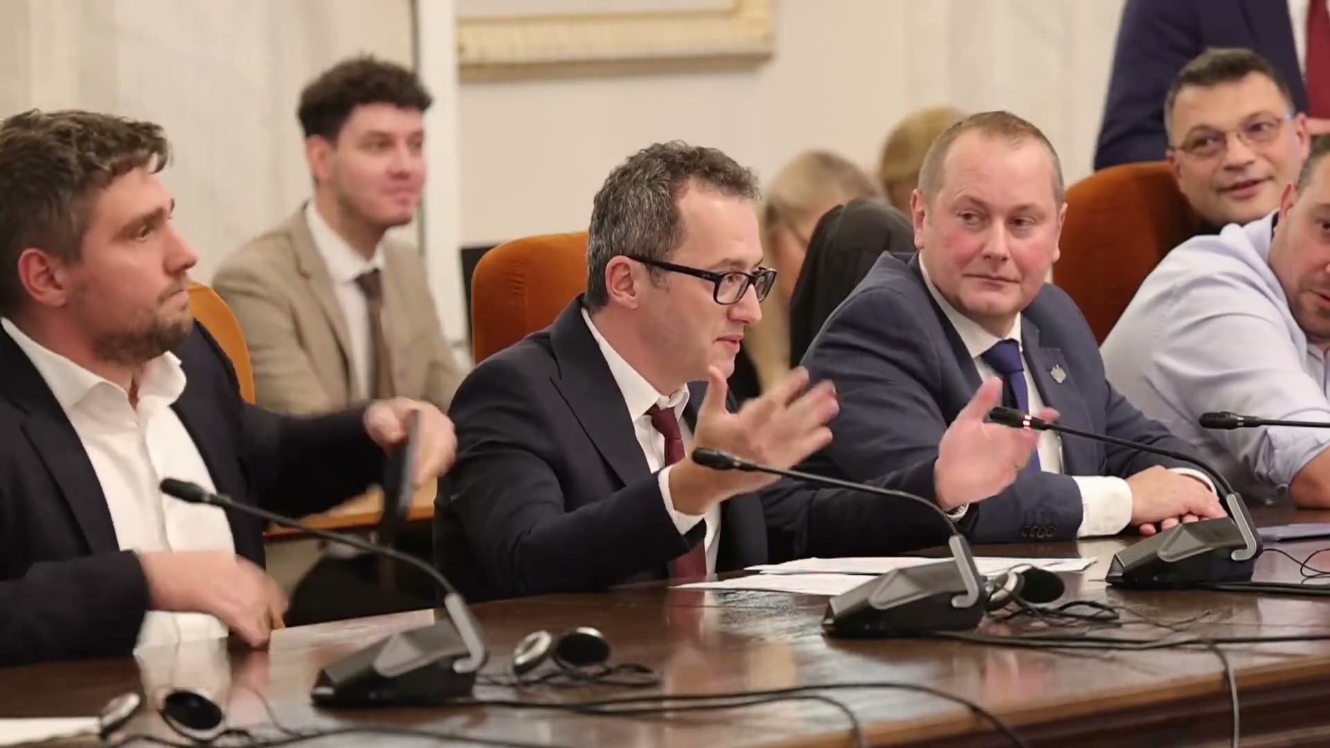 Bogdan Dumitru propune statul proactiv: dosarele de pensie și alocațiile construite automat de instituții