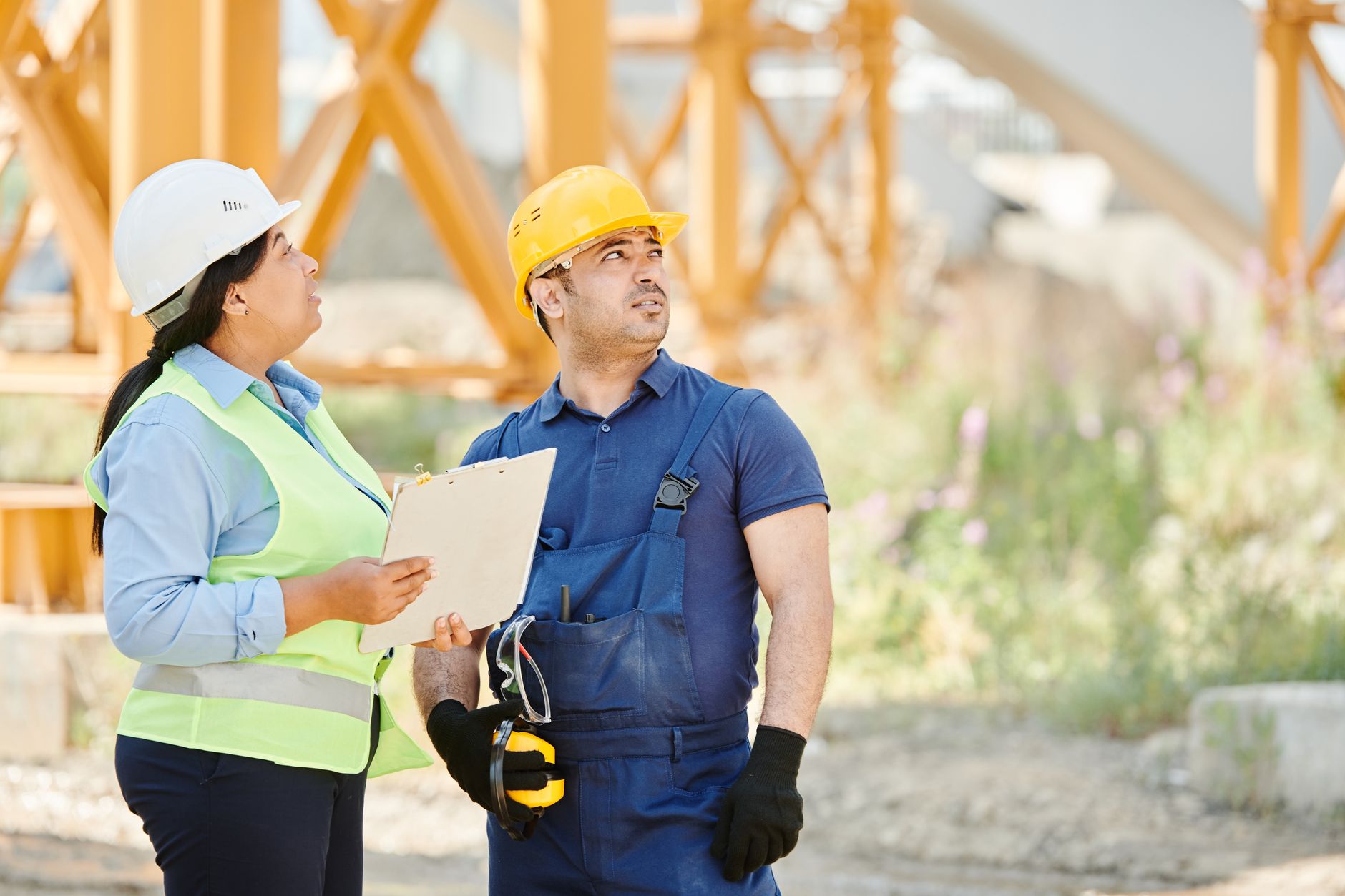 Prejudicii de peste 22 milioane de lei la proiectele de infrastructură din Prahova, conform Curții de Conturi