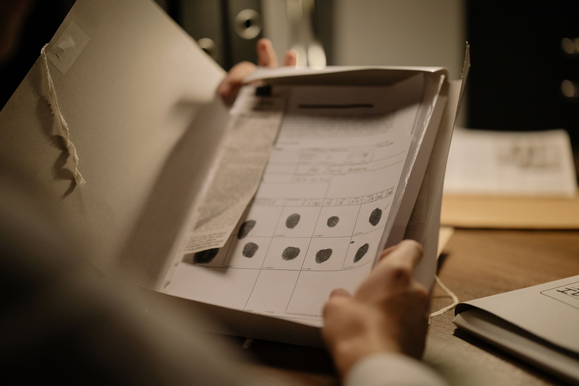 Scandalul pensiilor fictive: detalii despre documentele ridicate la fostul candidat Ștefan Corneliu