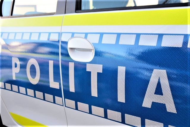 Tânăr de 22 de ani, reținut pentru trafic de minori: Ar fi exploatat sexual trei fete între 13 și 15 ani