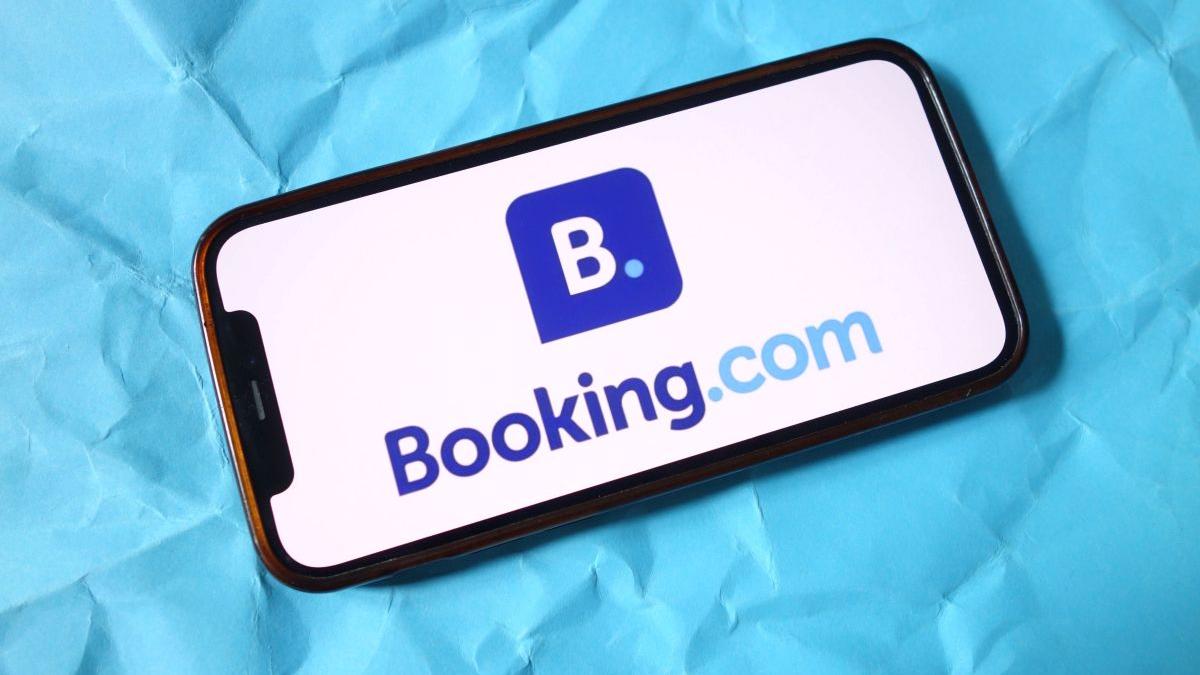 Ancheta Comisiei Europene asupra Booking.com: Riscuri de fraude și mesaje-capcană pentru turiști