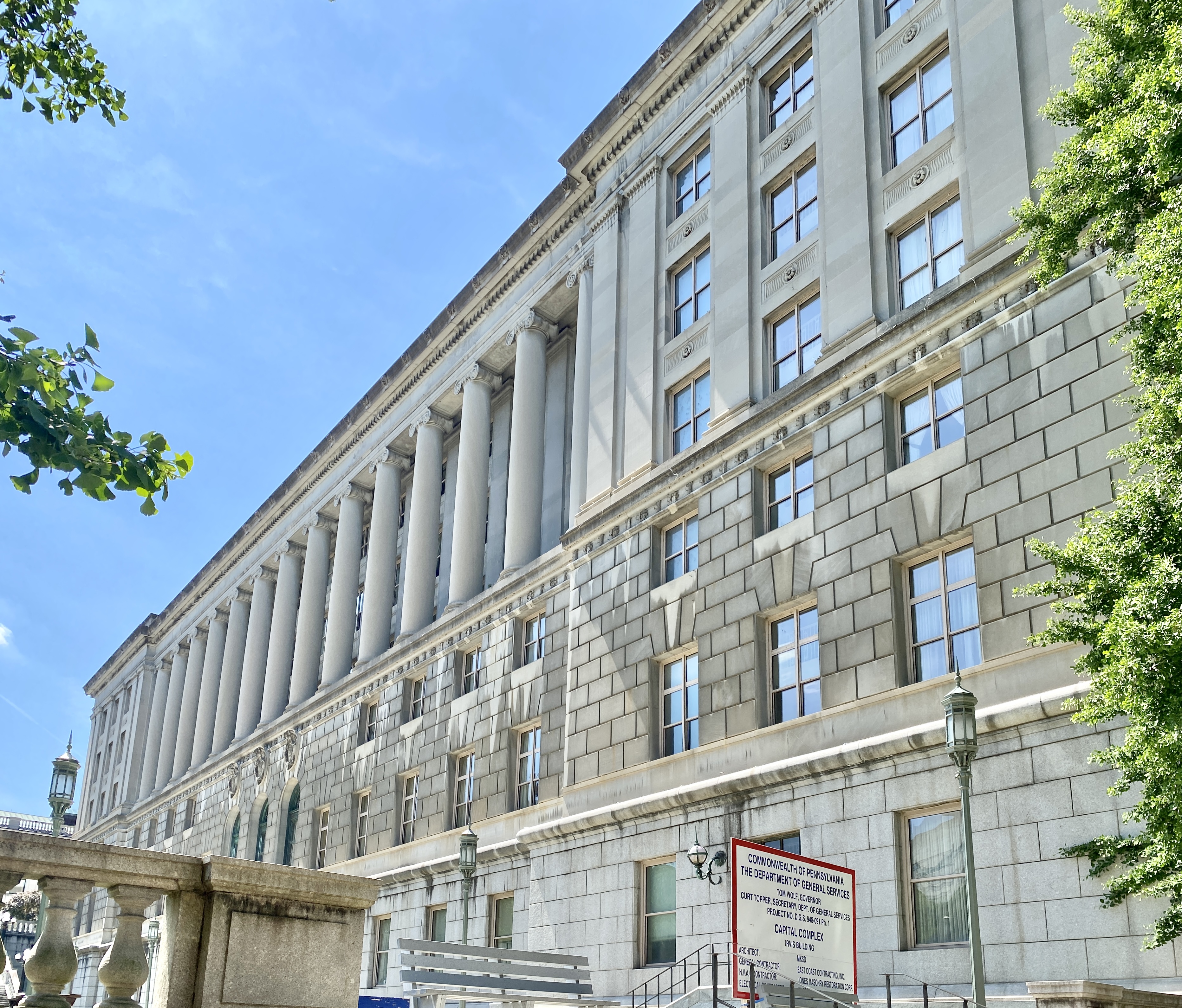 Enigmele lăsate de Ilie Bolojan: de la dosarul afaceristului din Vaslui la contractele de armament