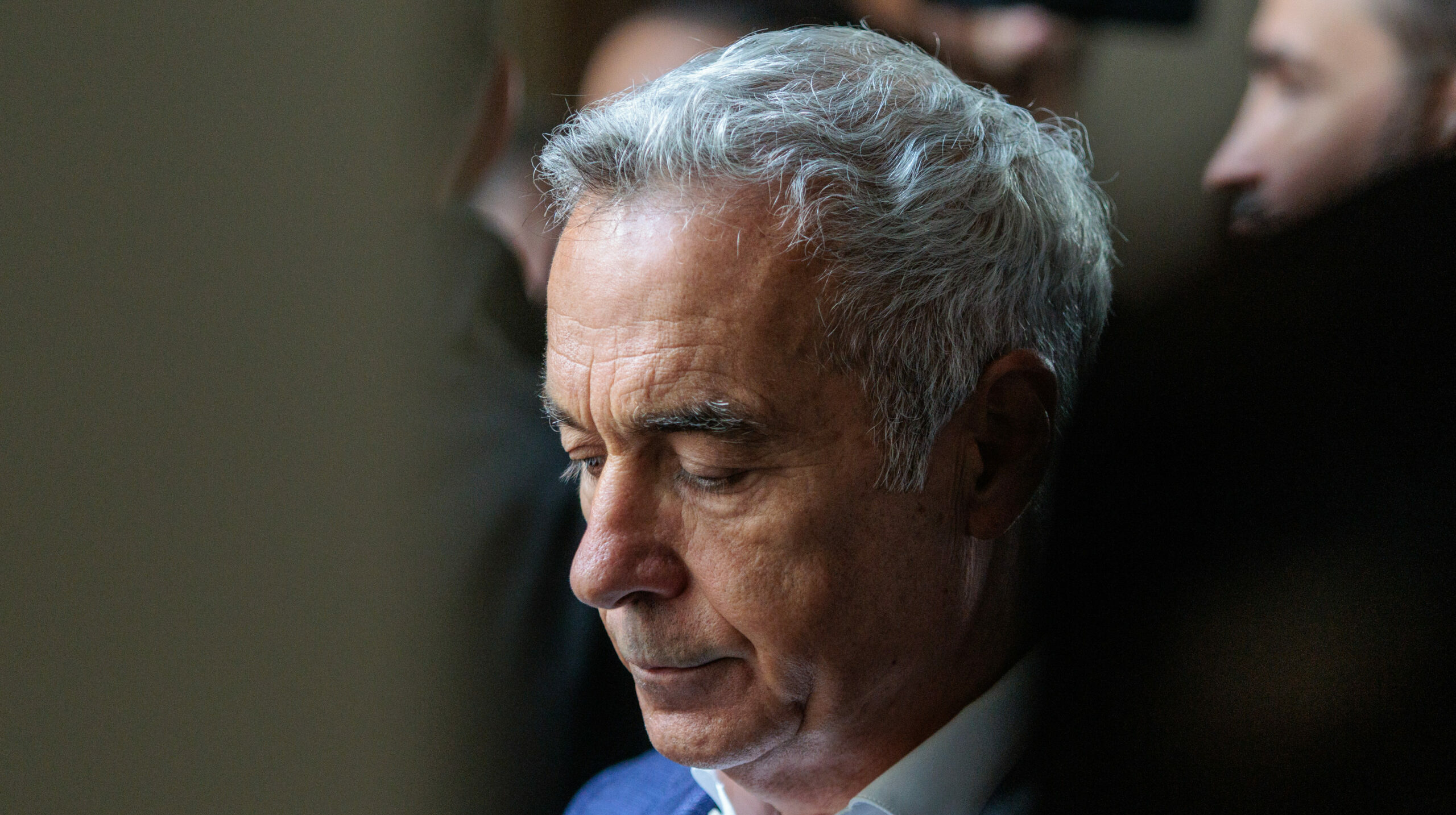 Călin Georgescu în fața instanței: se decide dacă va rămâne în arest după două noi dosare penale