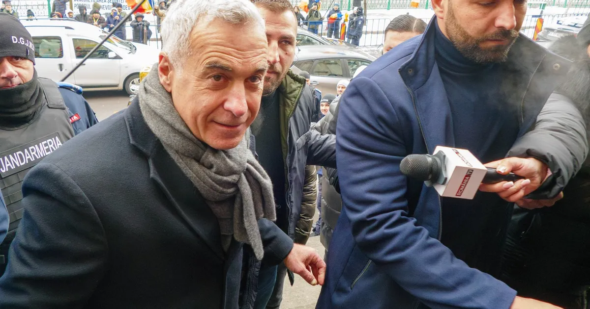 Călin Georgescu, la al cincilea dosar penal: Curtea de Apel decide astăzi dacă rămâne în arest