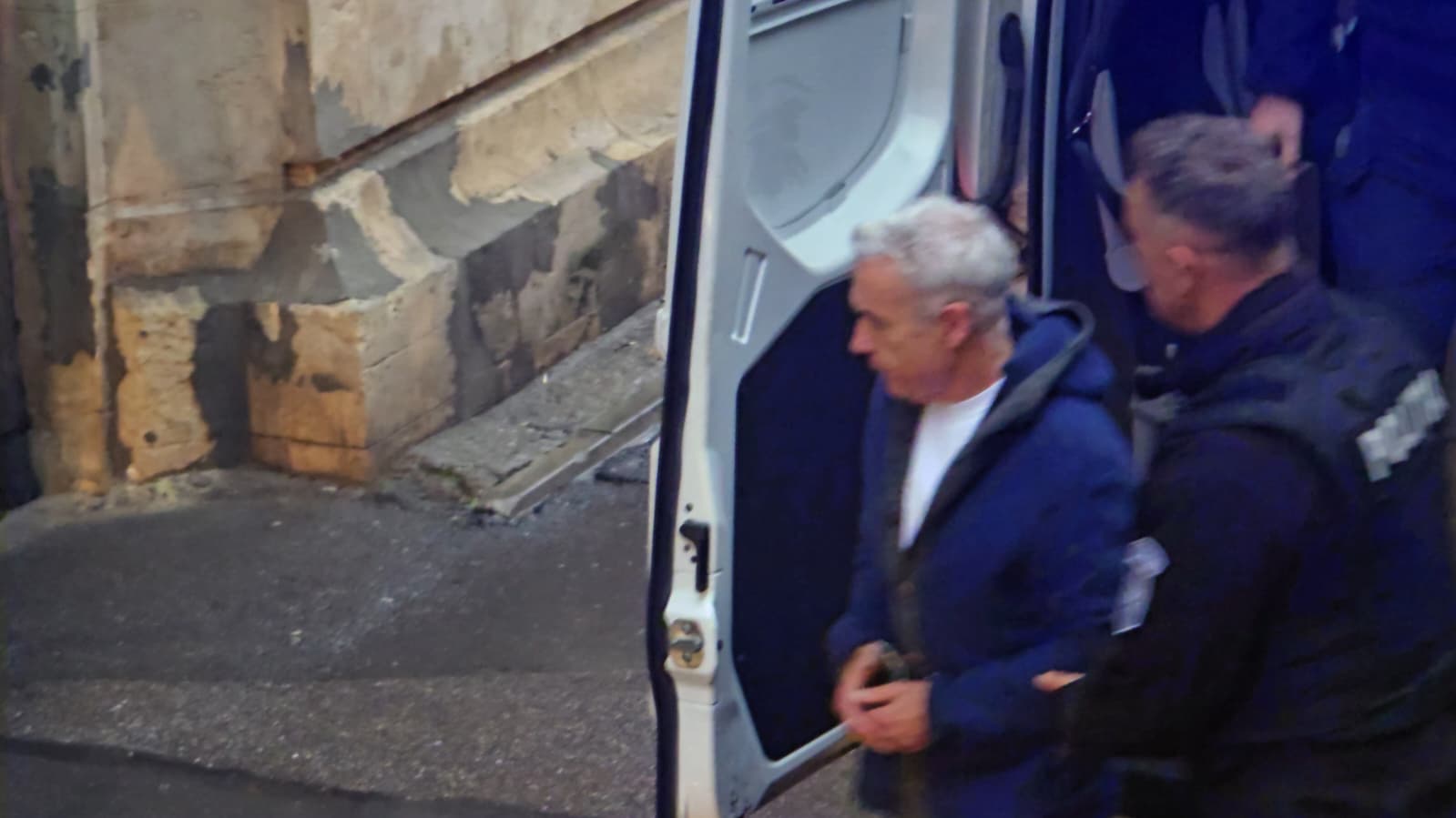 Călin Georgescu în fața Curții de Apel: se decide dacă rămâne în arest preventiv sau trece la arest la domiciliu