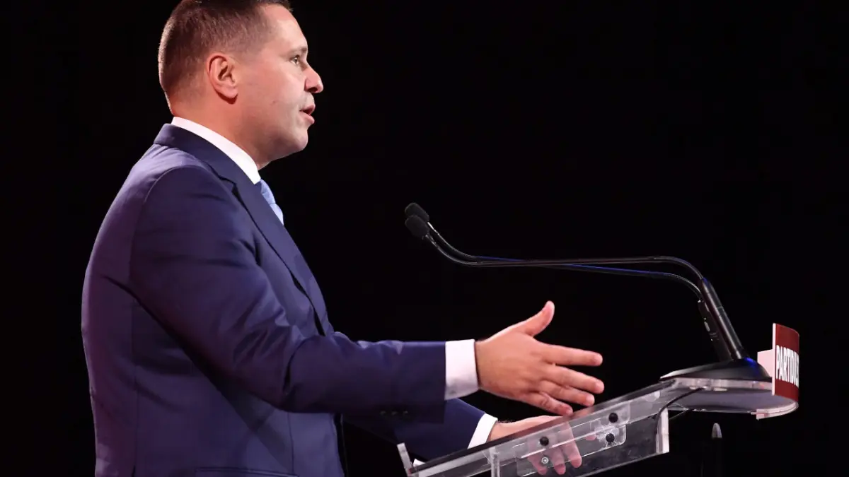 Corneliu Ștefan acuză Guvernul Bolojan că ignoră fabricile de armament din Dâmbovița prin Programul SAFE