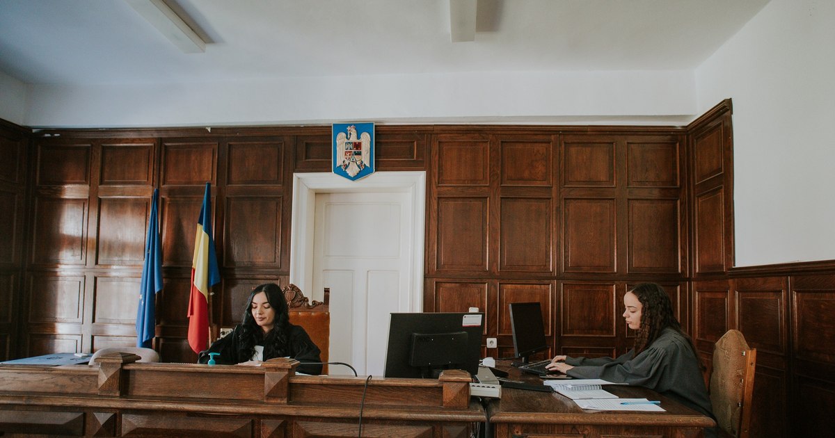 Decizia instanței despre decesul unei părți în proces: de ce nu se anulează automat hotărârile