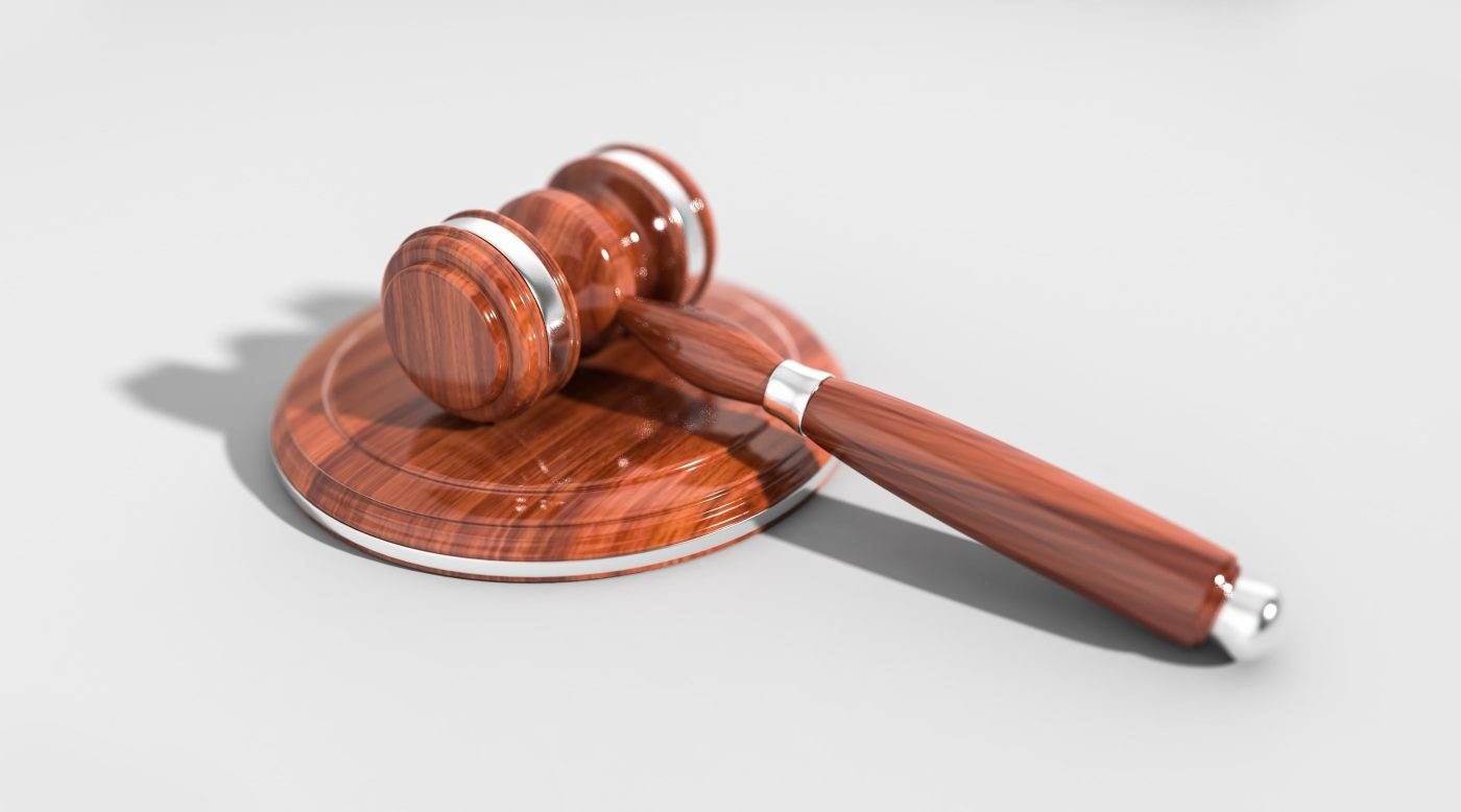 Scandal masiv cu fonduri UE: EPPO trimite în judecată trei persoane pentru o fraudă de 3,5 milioane de euro