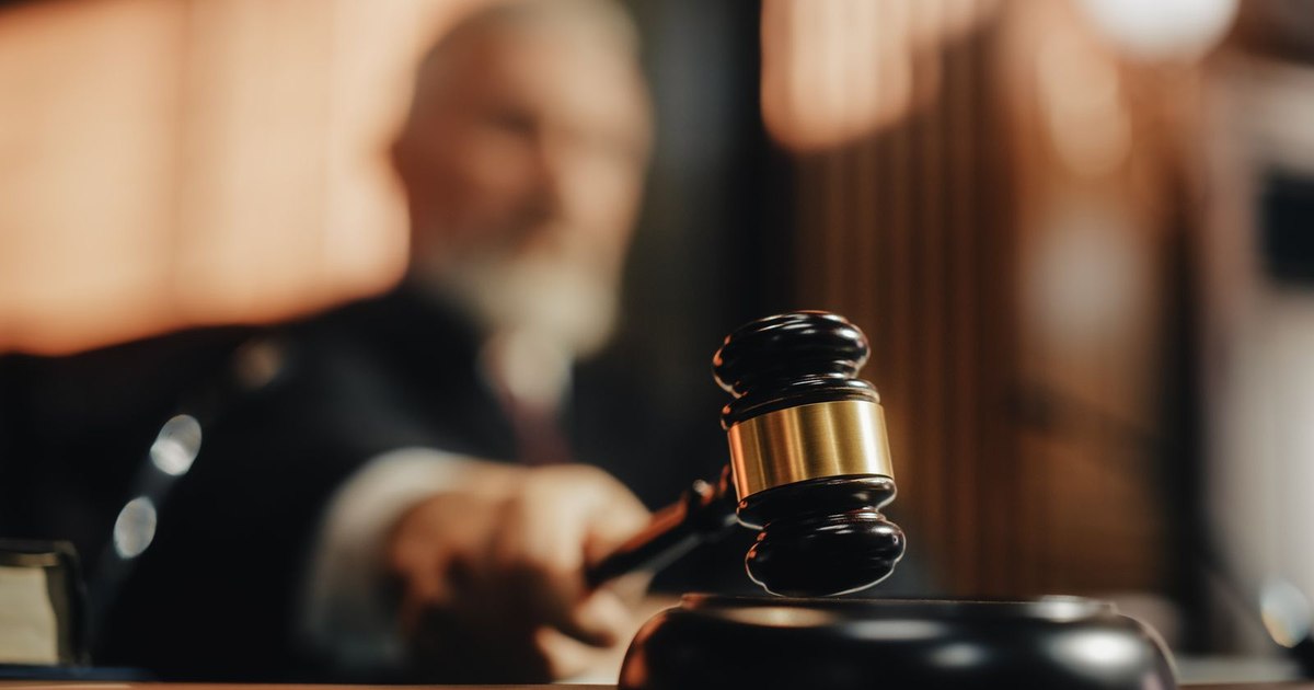 Asistența extrajudiciară: dreptul la avocat pentru cei cu venituri mici este ignorat de majoritatea cetățenilor