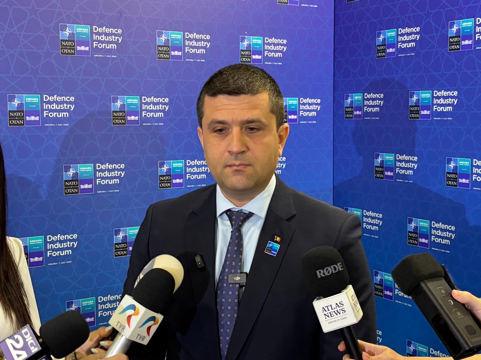 Radu Miruță acuză ministrul Transporturilor că cedează presiunilor PSD și anulează reguli pentru șantiere