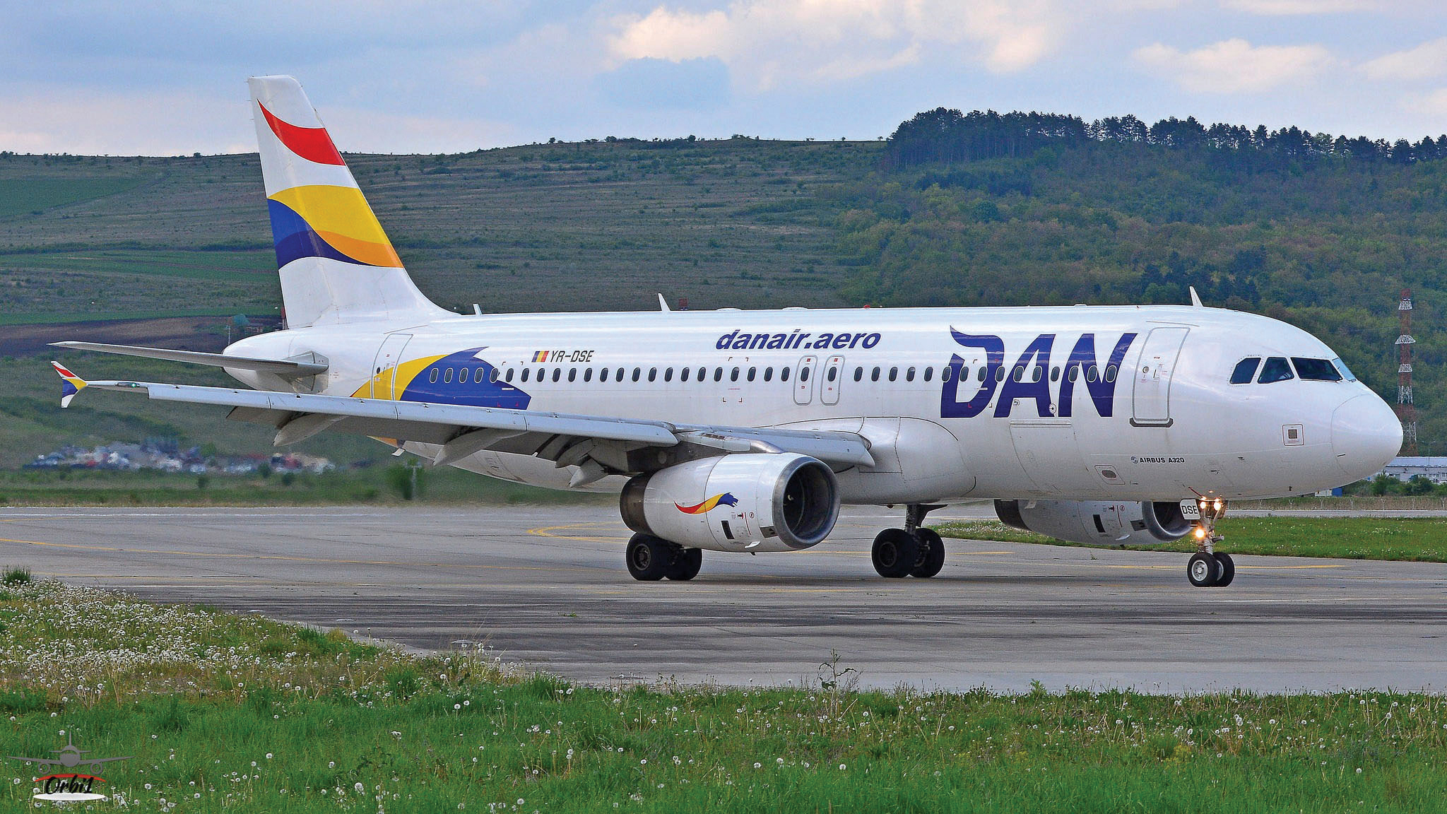 Scandal în aviația românească: Fondatorii DAN AIR cer demisia conducerii NETOPIA și a șefului Aeroportului Bacău