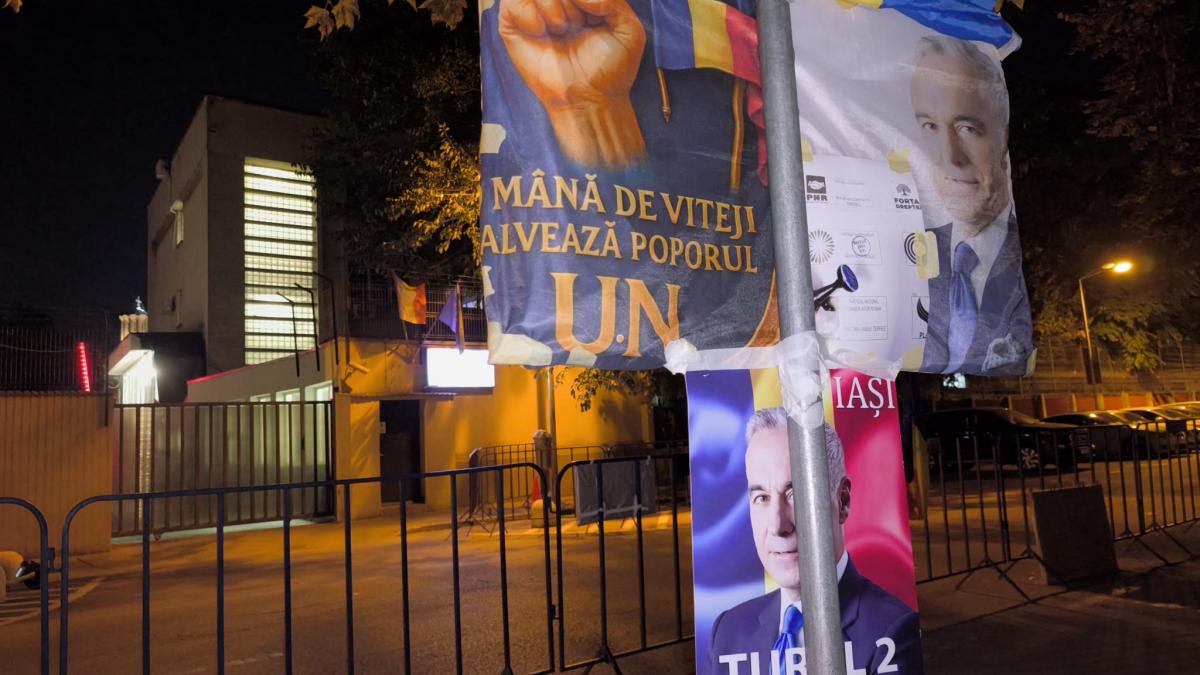 Mobilizare redusă în fața Arestului Central: susținătorii lui Călin Georgescu cer eliberarea acestuia
