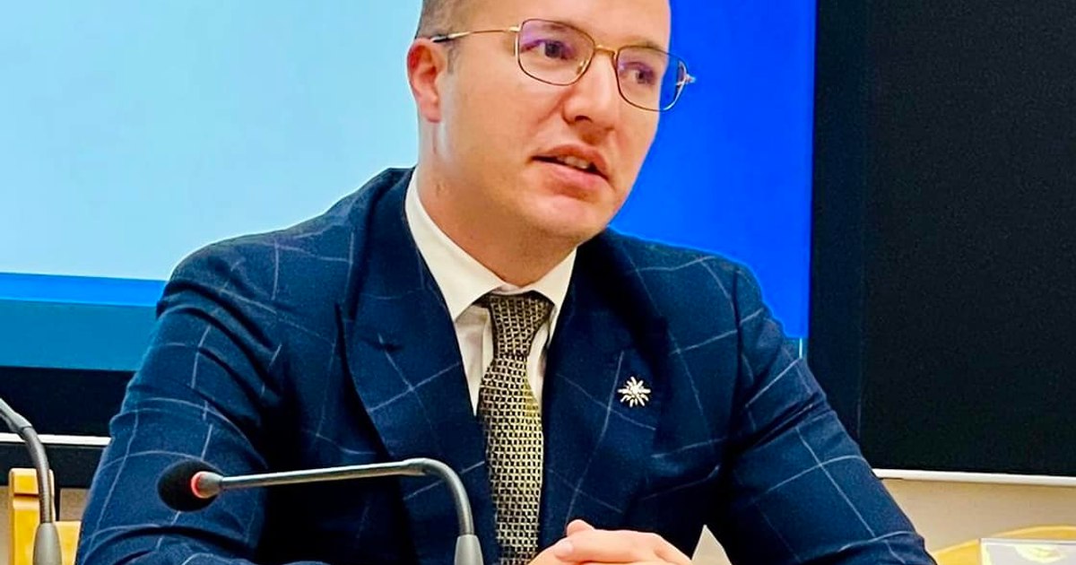 UNBR contestă decizia Facultății de Drept din Iași: Avocații nu pot fi sancționați pentru apărarea inculpaților