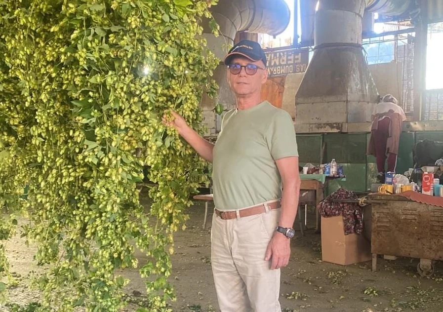 Ultimul cultivator de hamei din Sibiu luptă cu importurile și lipsa sprijinului statului