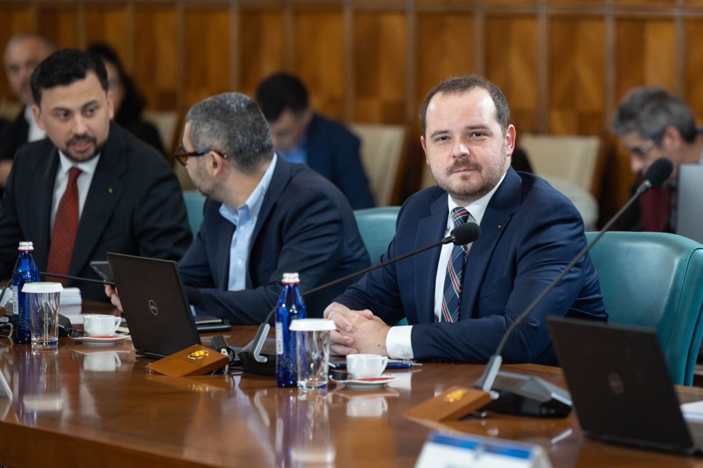 Război de acuzații între Alexandru Rogobete și Ilie Bolojan după rectificarea bugetară de la Sănătate