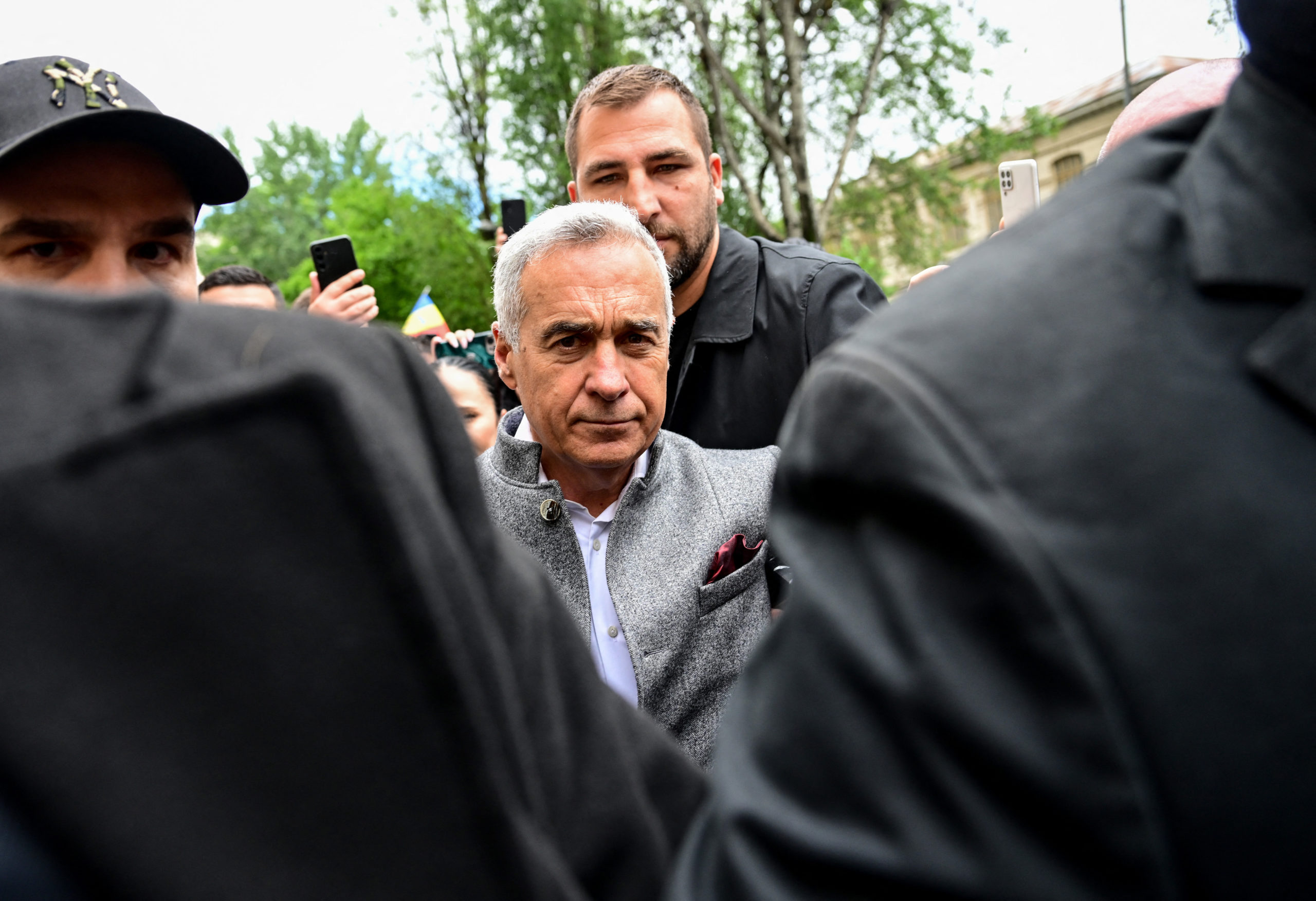 DIICOT a descins la locuința lui Călin Georgescu în cadrul unui dosar de înșelăciune cu prejudii uriașe