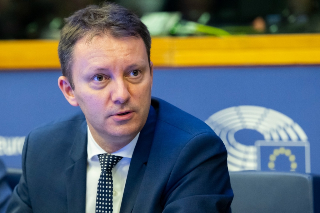 Siegfried Mureșan îl atacă pe Călin Georgescu după ridicarea de către DIICOT: „Este un personaj pro-rus”
