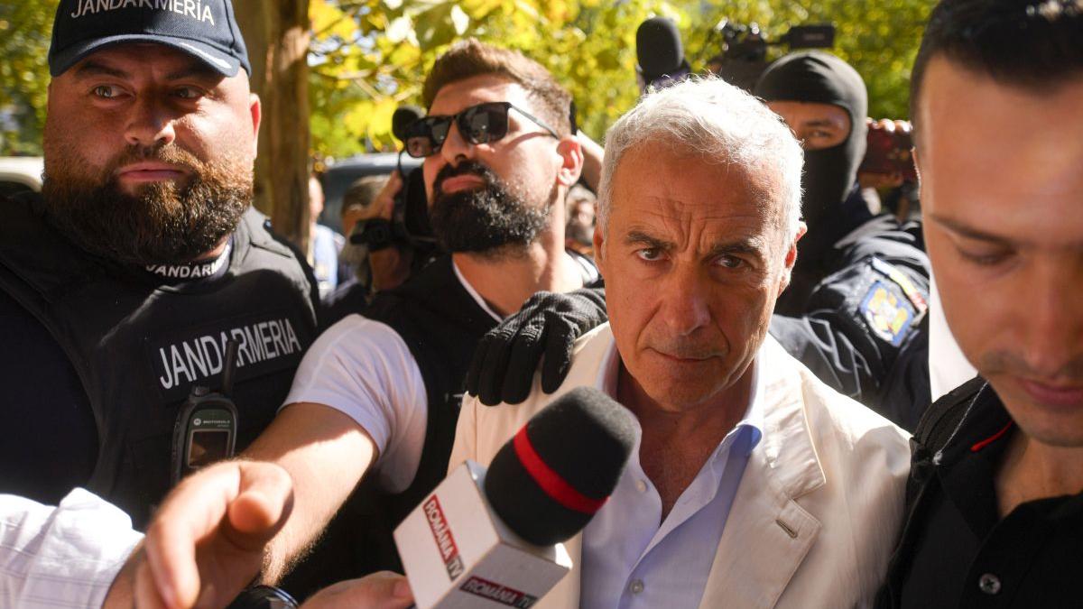 Călin Georgescu reținut de DIICOT: Ancheta vizează constituirea unui grup infracțional și înșelăciune majoră