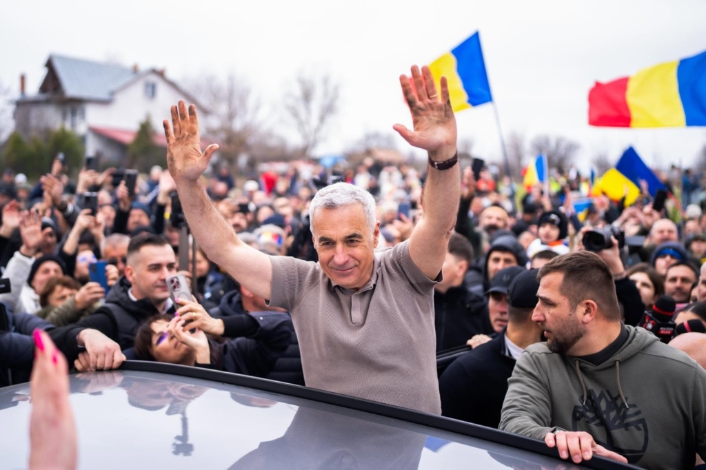 Călin Georgescu ridicat din trafic: detaliile despre noile acuzații de înșelăciune și grup infracțional