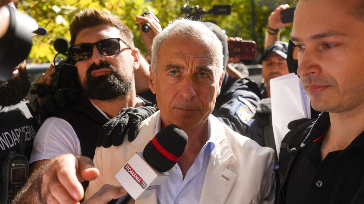 Interceptări din dosarul lui Călin Georgescu: Preotul Ion Negoescu l-a pregătit pentru politică prin depersonalizare