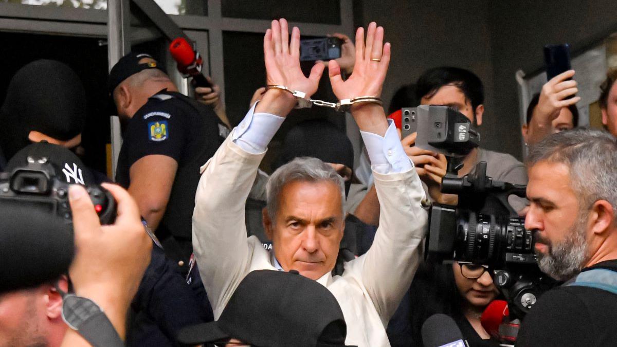 Călin Georgescu, suspect în dosar de înșelăciune cu 1,1 milioane de euro. Percheziții și reținere
