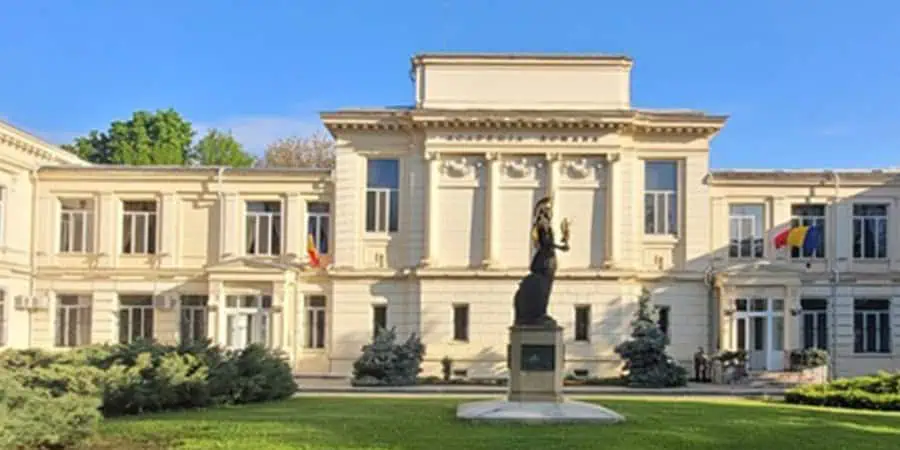 Academia Română propune schimbarea regulilor de evaluare pentru a combate fabricile de articole științifice