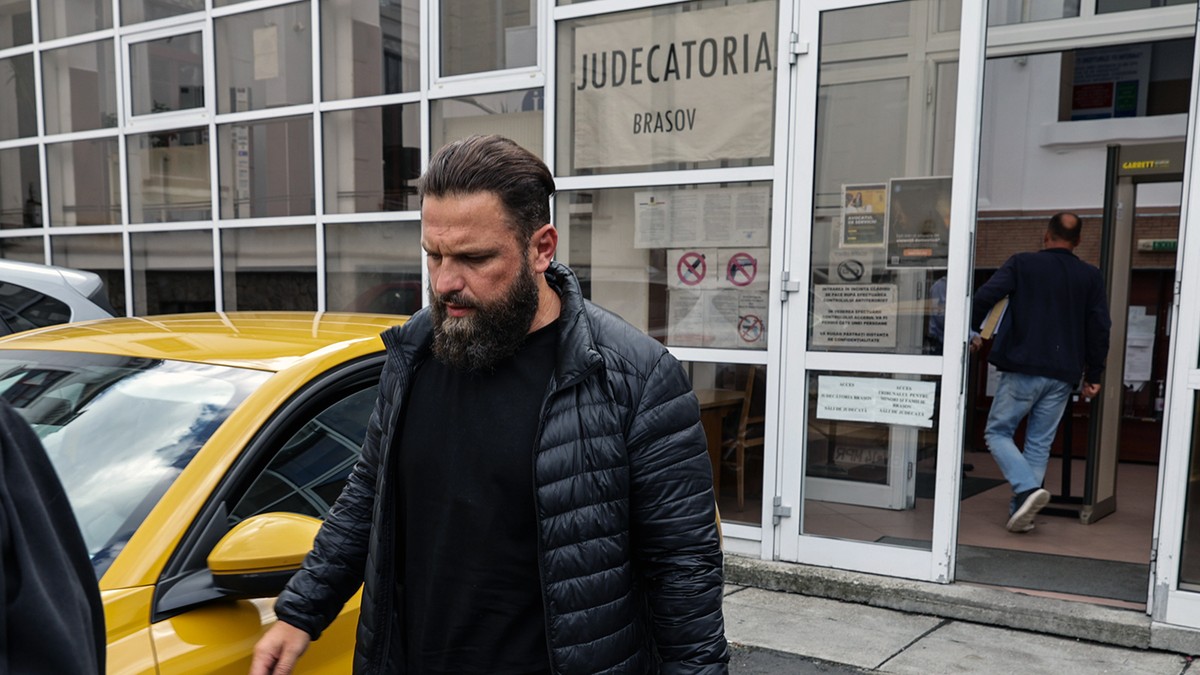 Polițistul care a ucis un student cu mașina, sub influența alcoolului, și-a cerut iertarea în instanță