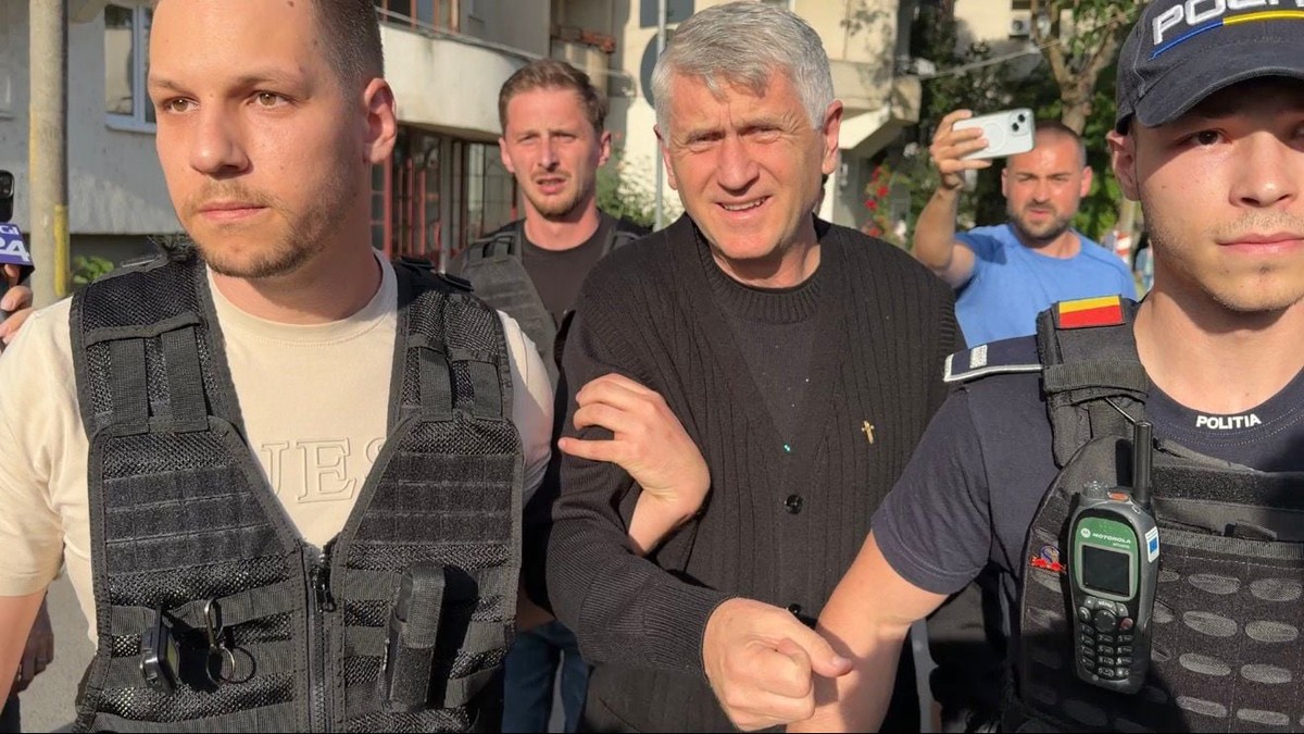 Cristian Pomohaci este anchetat pentru pornografie infantilă: au fost găsite sute de imagini cu minori