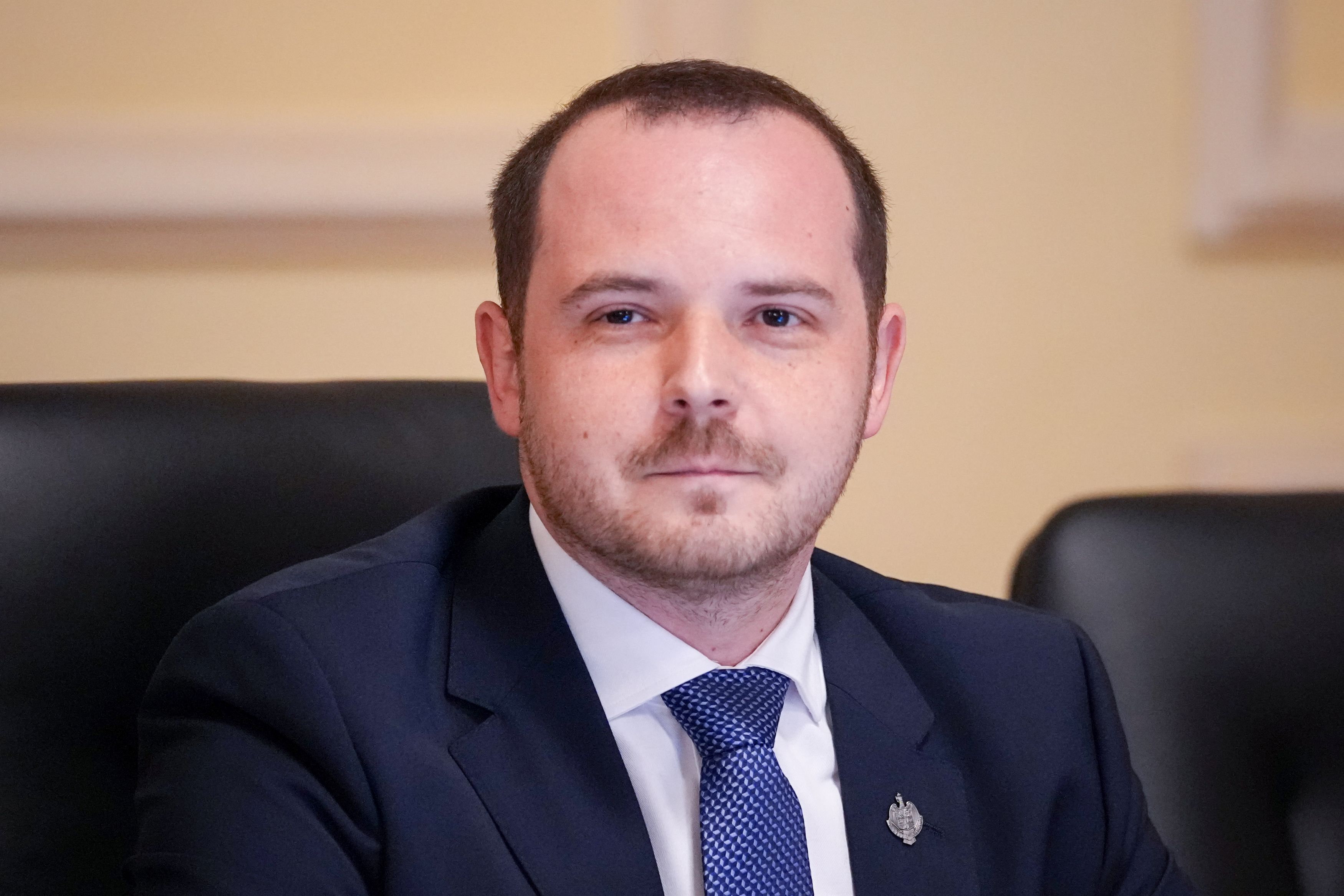 Atac dur la echipa premierului desemnat Siegfried Mureșan: Alexandru Rogobete critică programul de guvernare