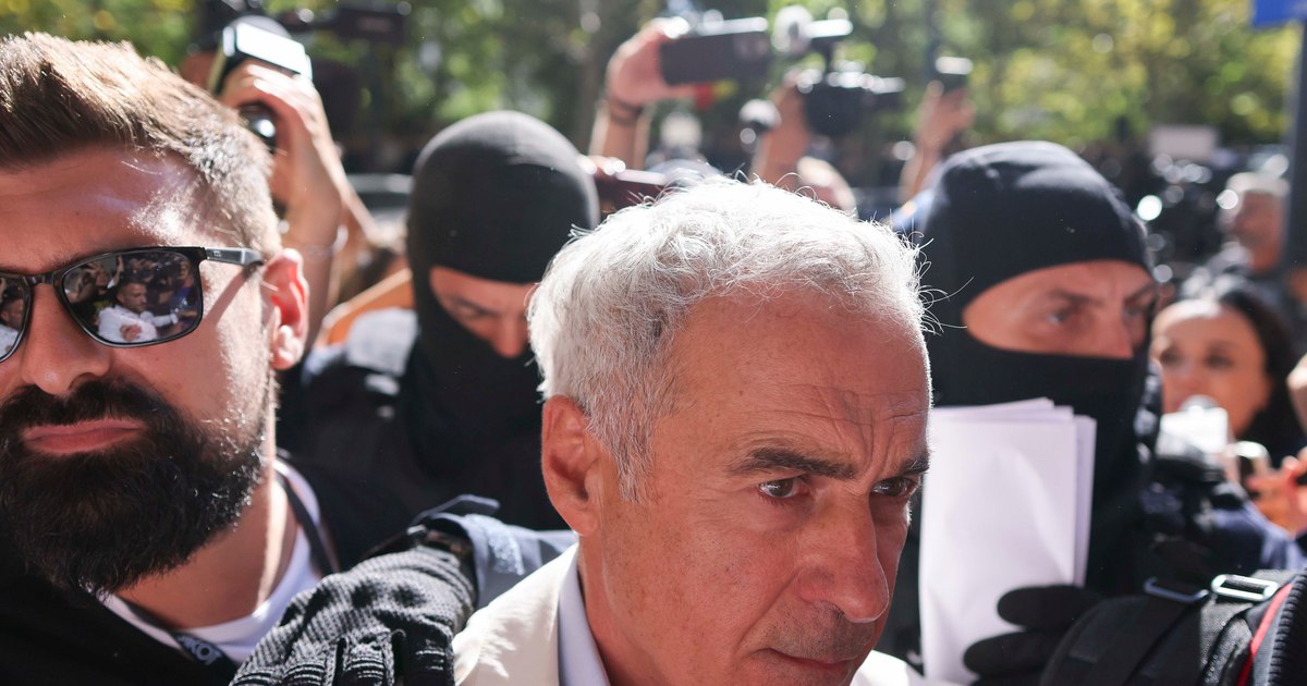 Călin Georgescu a fost arestat preventiv: poliția l-a ridicat de la locuința din Mogoșoaia
