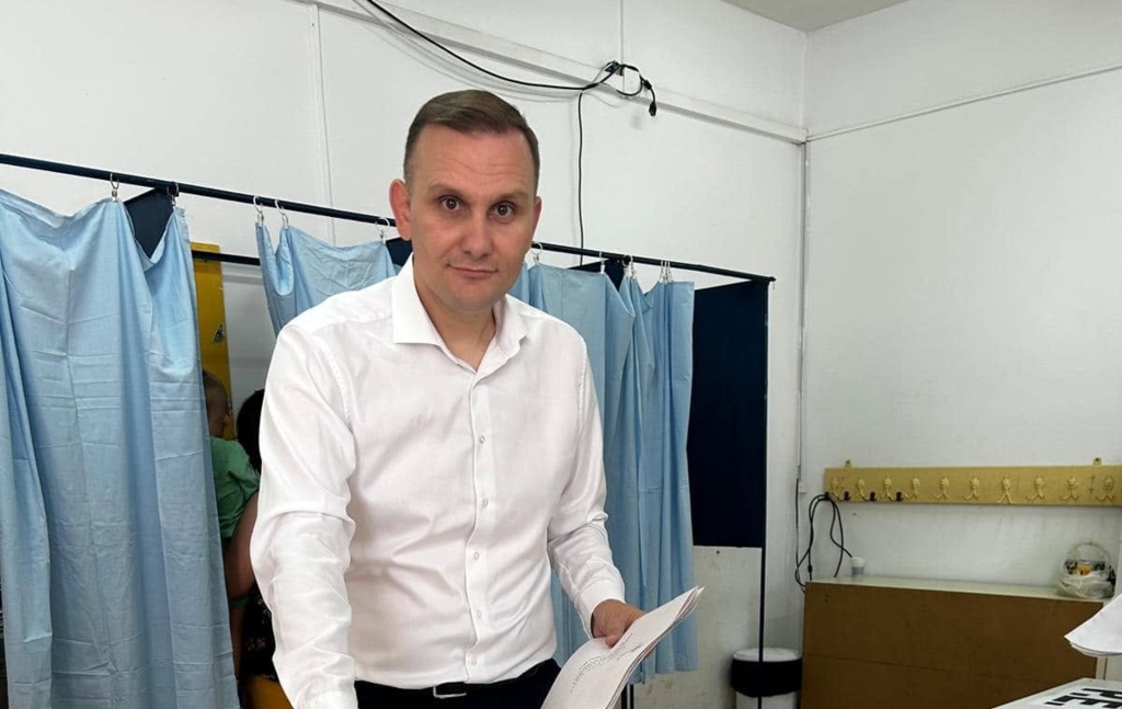 Scandal în USR: Vicepreședintele partidului din Dâmbovița a fost reținut de DIICOT pentru trafic de utilaje militare