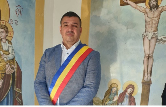 Primăria Domnești a cheltuit peste 1,2 milioane de lei pe pui pentru locuitori în ultimul deceniu