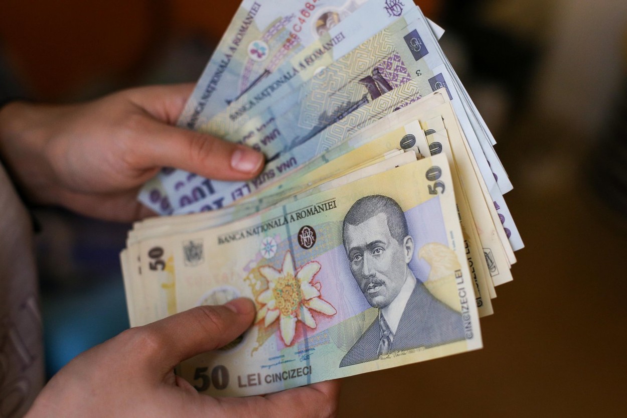 Scandal salarial la stat: Datele de pe guvernanța.gov.ro dezvăluie venituri imense, lipsite de performanță