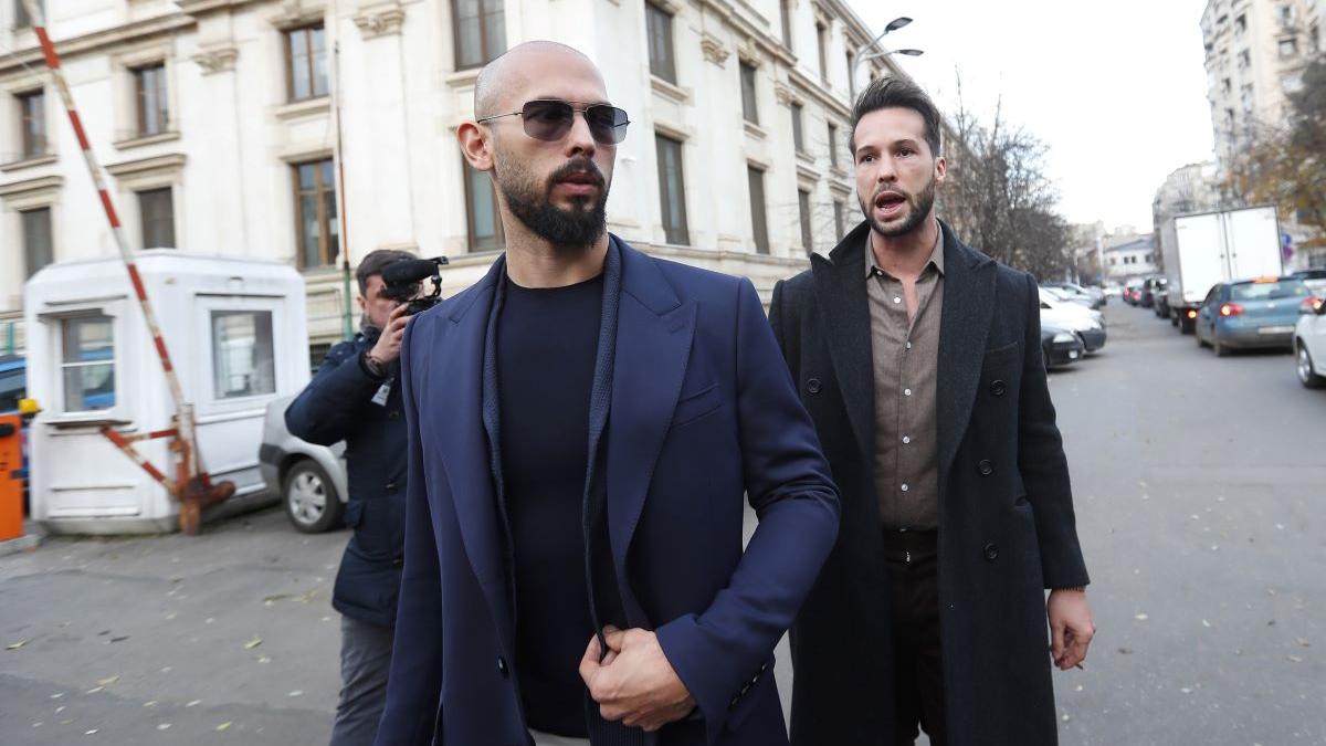 Metoda „loverboy” a fraților Tate: Cum ar fi exploatate femeile prin promisiuni de iubire și bani