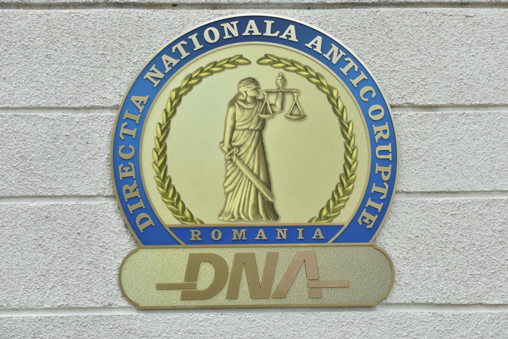Scandal la granița cu Ucraina: Șefii de la Vama Halmeu sunt acuzați că coordonau o rețea de mită