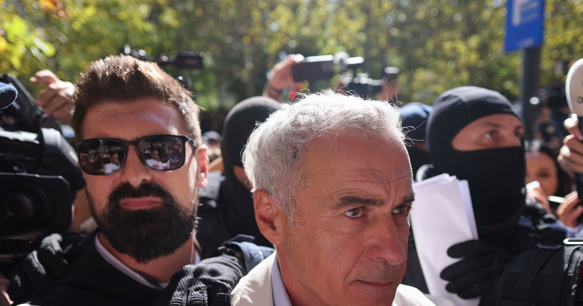Motivarea arestării lui Călin Georgescu: Planul de fugă în Italia și suspiciunea de grup infracțional