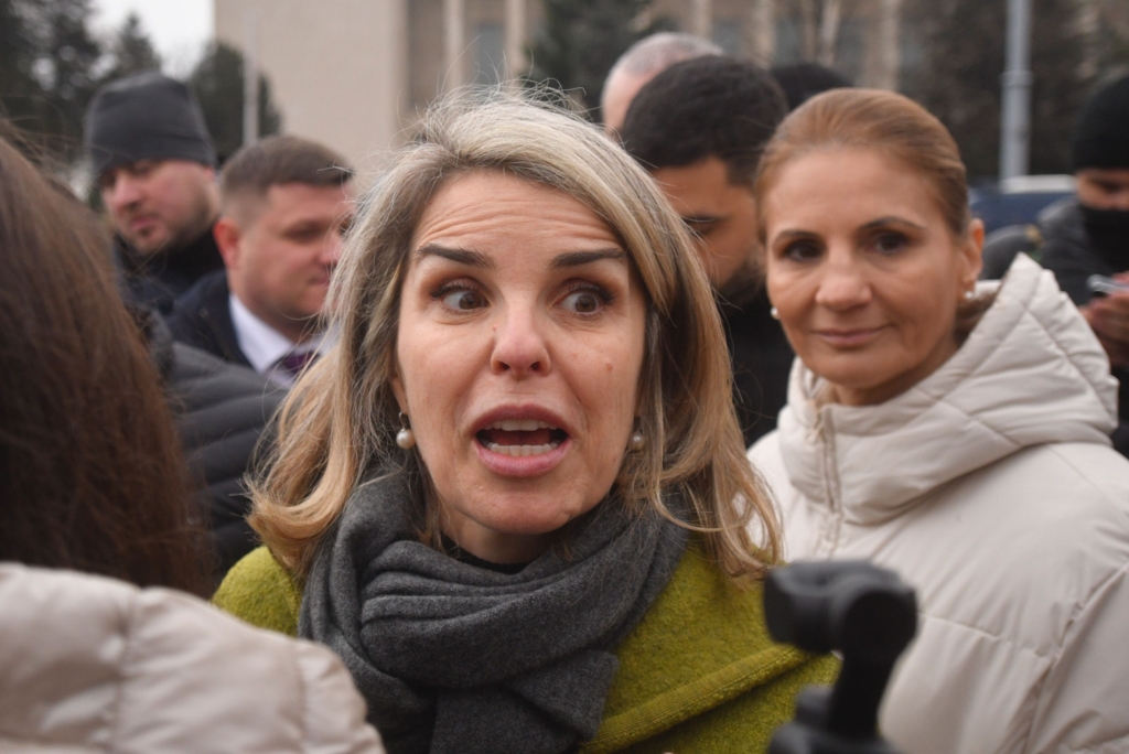 Cristela Georgescu acuză DIICOT de tortură: „Am văzut fotografiile copiilor pe ecrane străine”