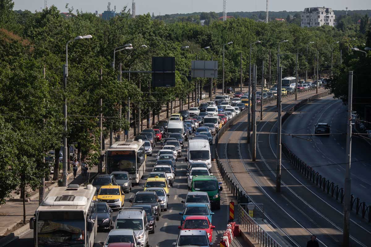 Bucureștiul impune restricții de tonaj pe tot orașul: amenzile pentru camioane cresc la 10.000 de lei