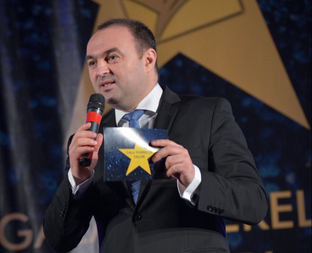 Cristian Adomniței va primi 100.000 de lei de la stat pentru afectarea reputației în dosarul „Albumul”