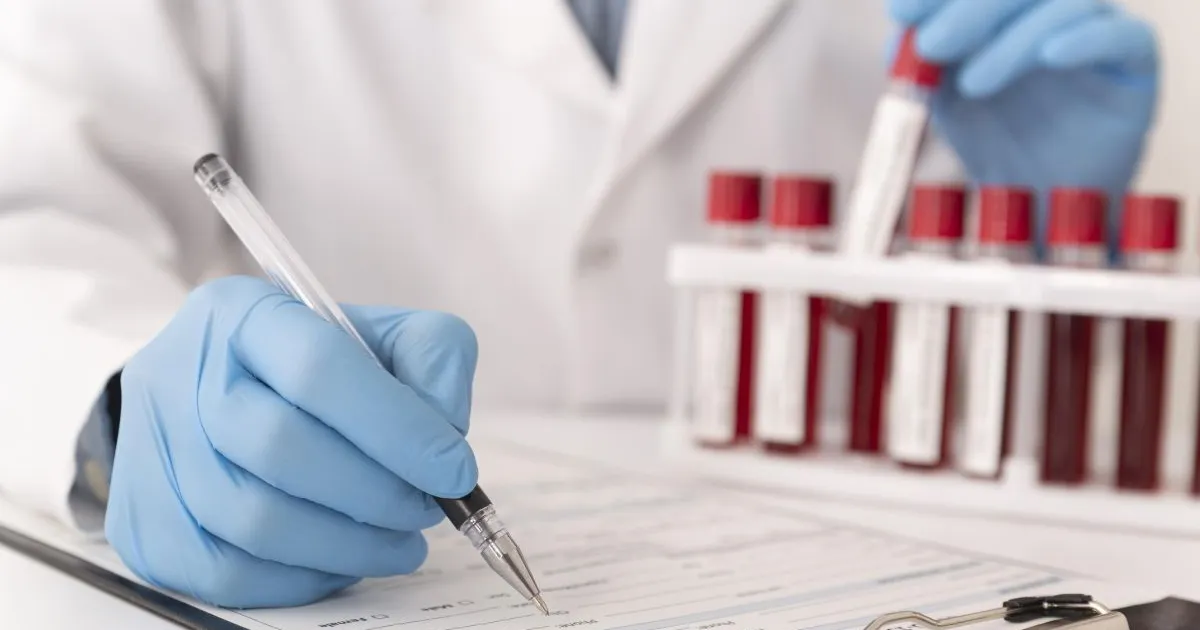 Clinicile private pot refuza analizele sub pretextul epuizării fondurilor CNAS, deși legea impune monitorizarea
