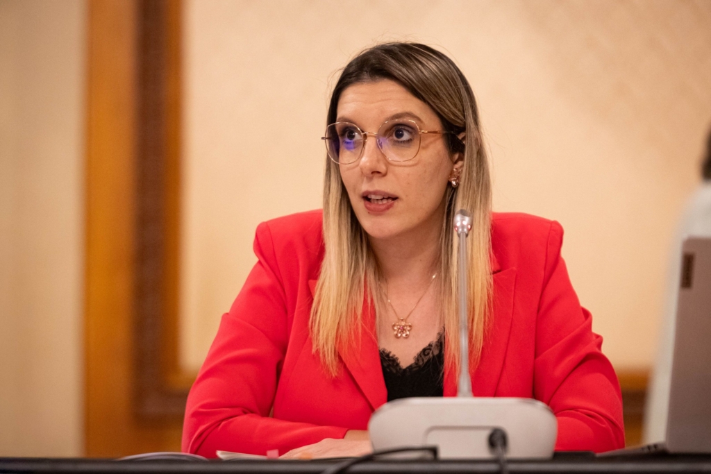 Scandal de lux la ANM: decontate haine de brand și parfumuri cu banii publici