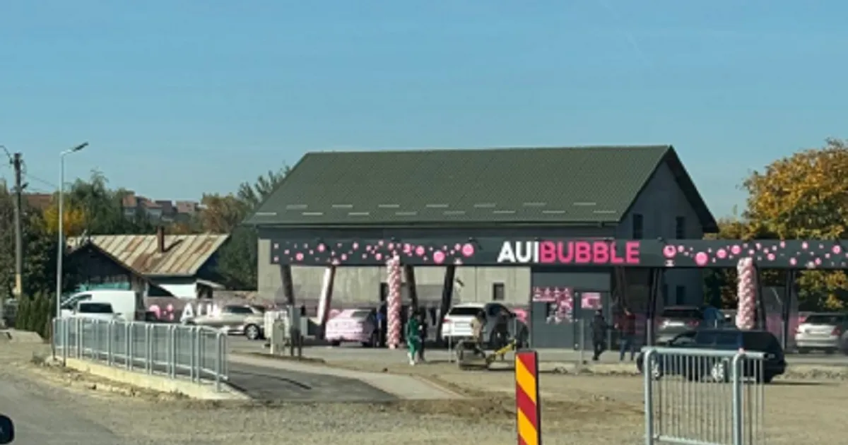 Controversă la Podu Iloaiei: Fiica primarului operează o spălătorie auto fără avizul Drumurilor Naționale