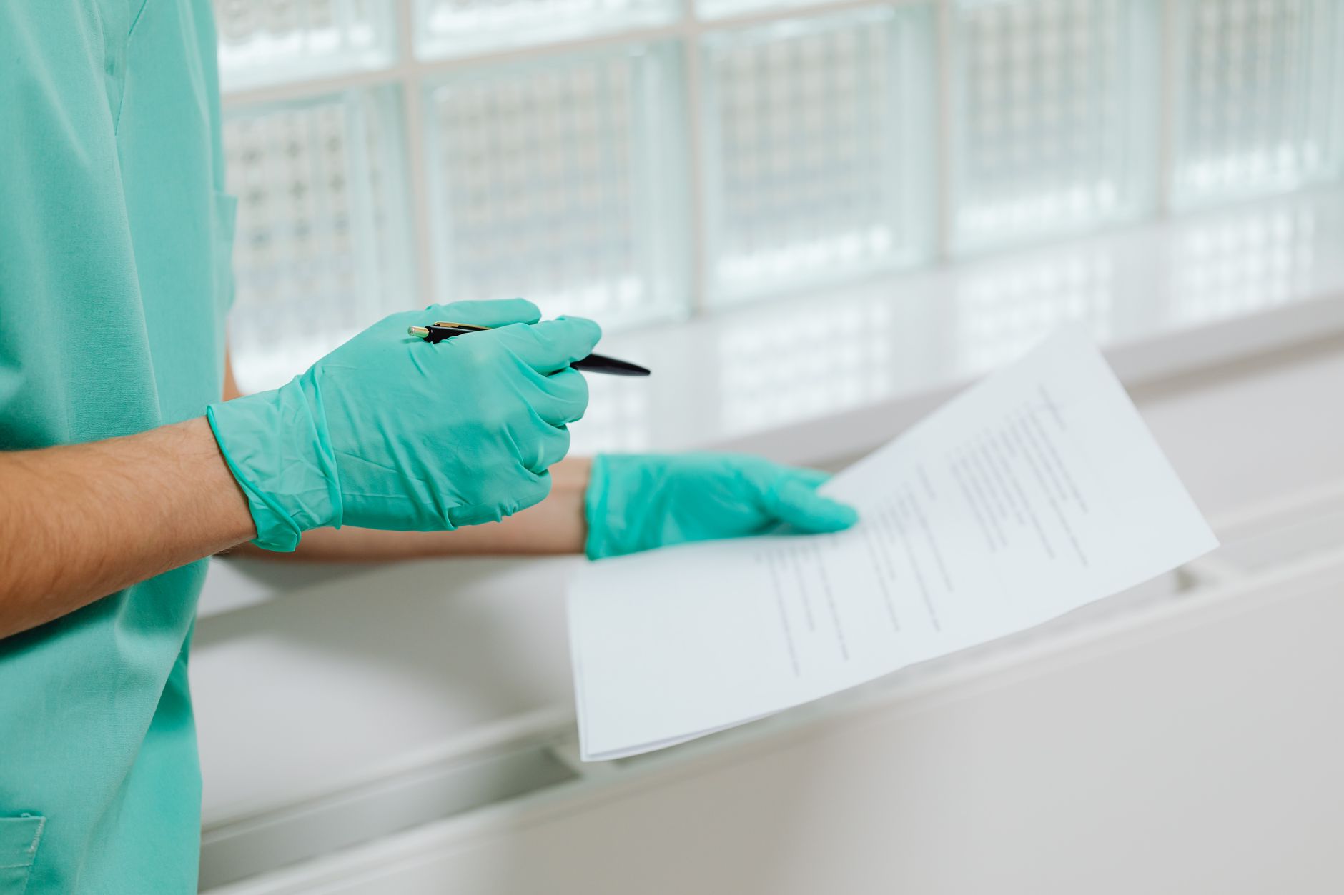 Scandal la examenul de medic specialist: Rezidenții acuză bareme eronate și cer sesiuni extraordinare