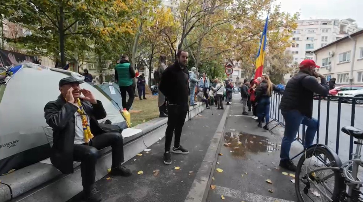 Călin Georgescu trece de la arestul preventiv la arestul la domiciliu după decizia Tribunalului București