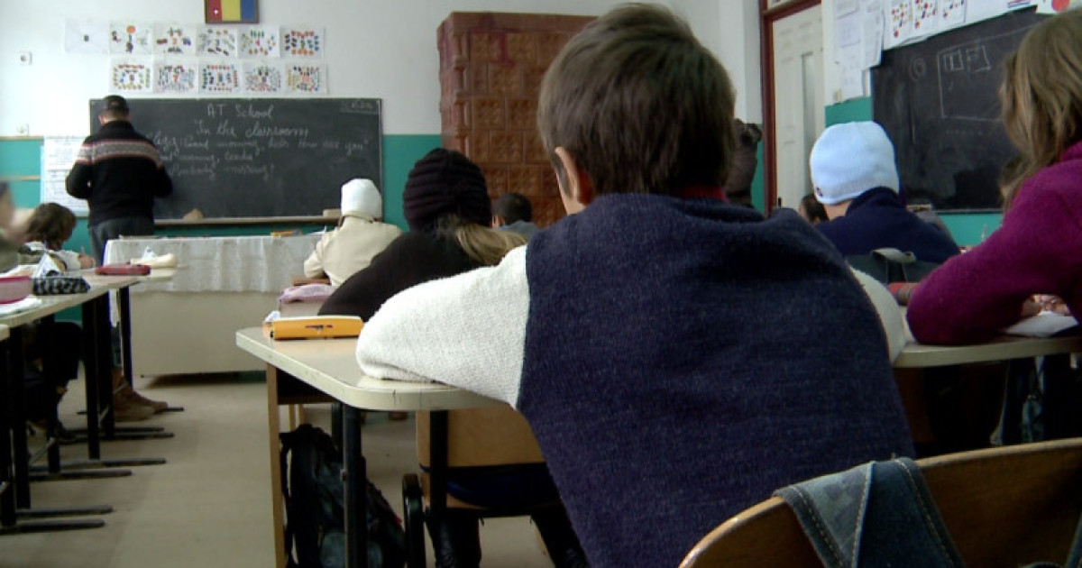 Criza fondurilor pentru încălzire amenință școlile din mediul rural: Elevii ar putea fi trimiși acasă